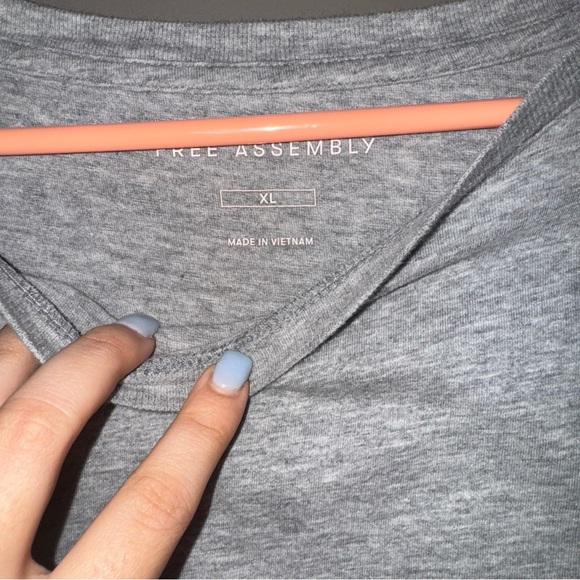 Gray Women's Top - Picture 2 of 3